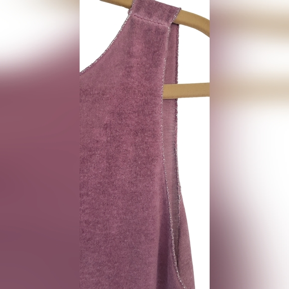 Dance in Paris by Carmon Cozy Viscose Tank In Dusty Rose With Metallic trim - Picture 5 of 10